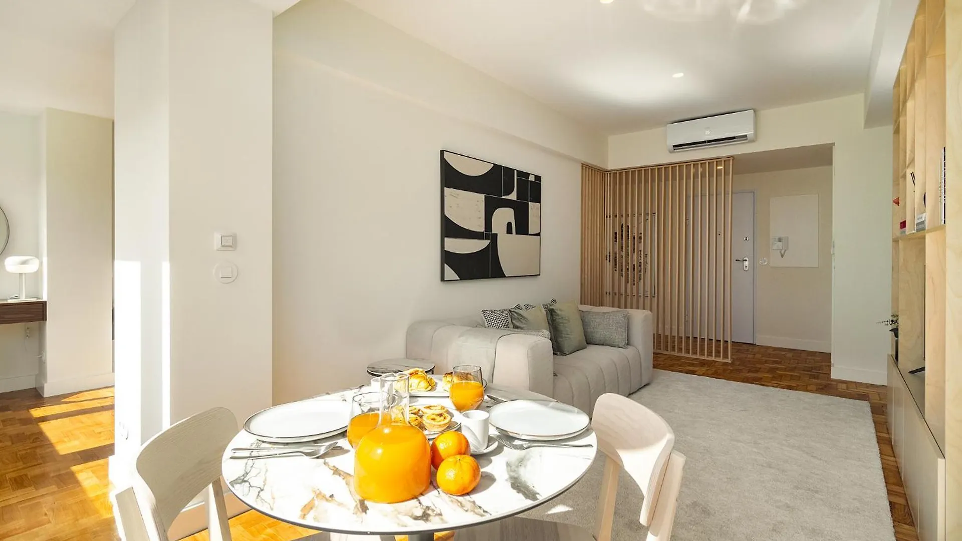 Whome Modern & Elegant Apartment In Central Lisbon Portugal