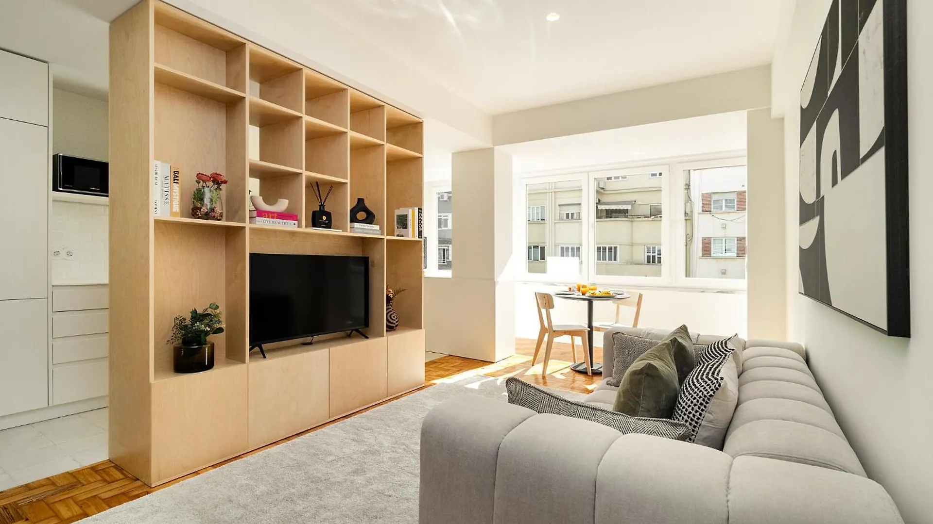 Whome Modern & Elegant Apartment In Central Lisbon
